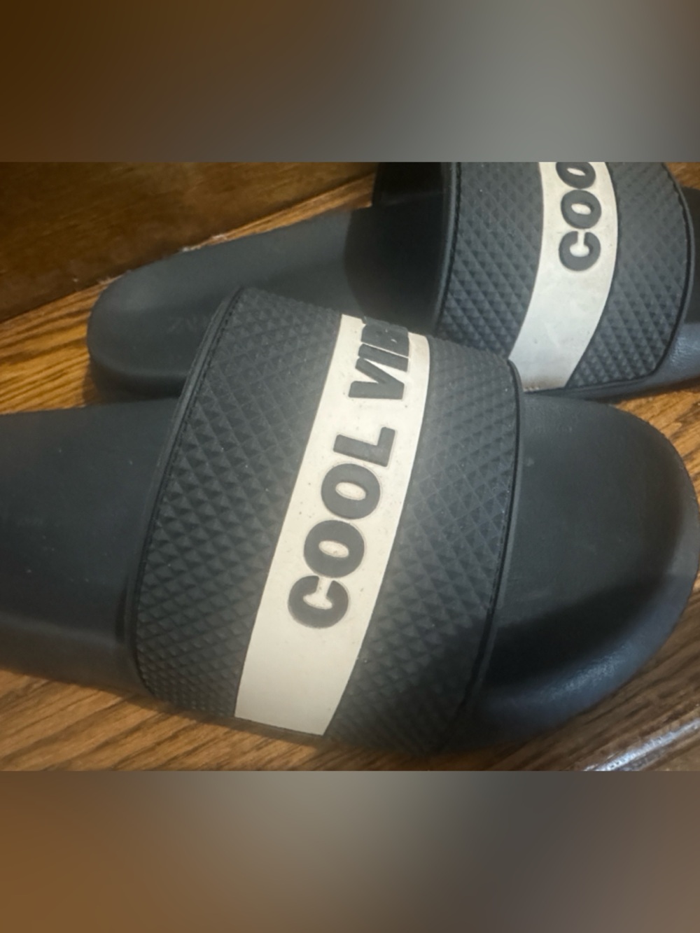 Zara Kids - Cool Vibes - Black Textured Slide Sandals - Picture 5 of 9